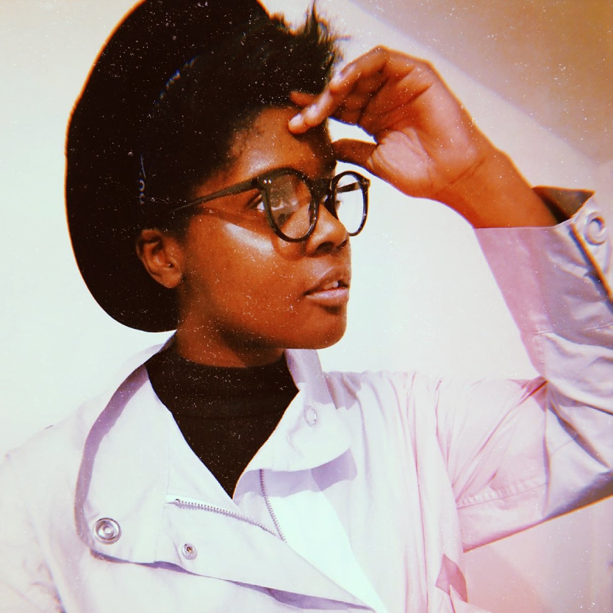 lydiamaddix's tweet photo. Channelling my inner Inspector Gadget to solve the disappearance of the UK's bog roll. #Codvid19🕵🏾‍♀️
.
Just under a week until I perform alongside London's finest indie bands at @roadtripbar! So excited! 🎸
.
Tickets 👉🏾 https://t.co/R9GcNsM4oO https://t.co/tW2AgXmYop