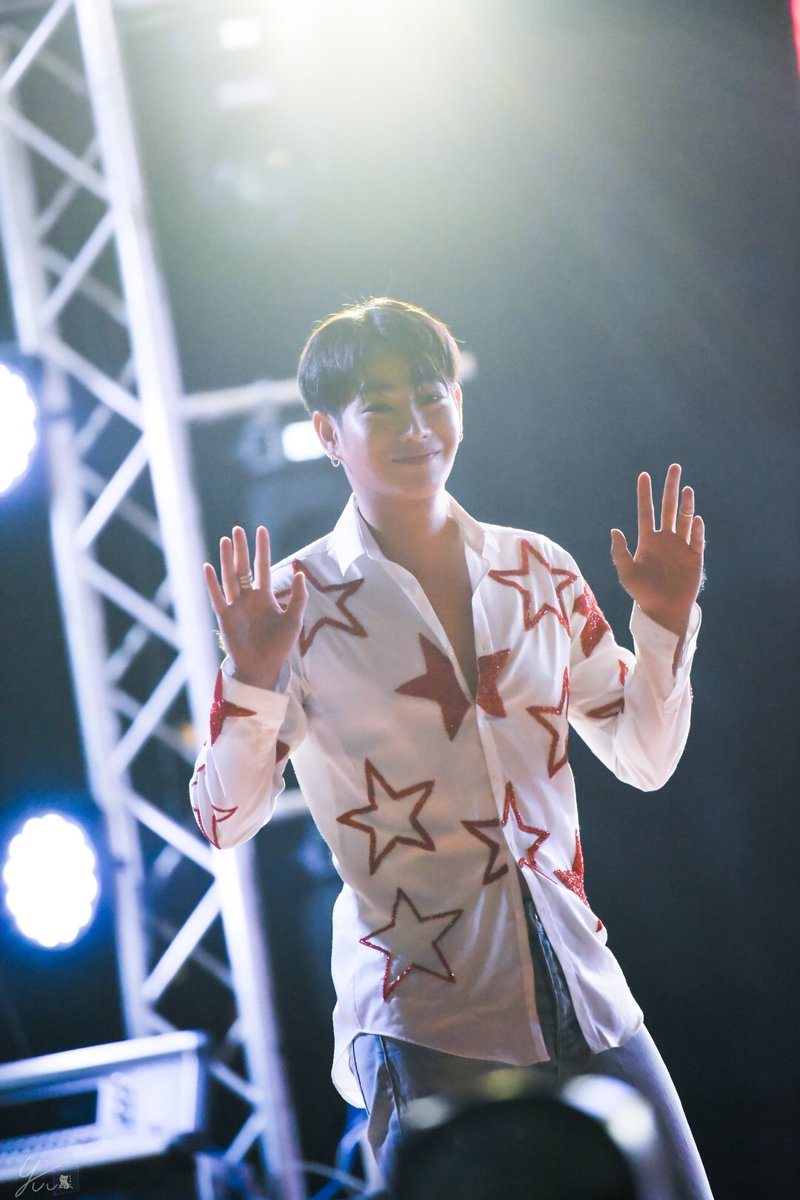 cuteyuuneko's tweet photo. ภาพย้อนแสงธรรมดาๆภาพนึง ที่ในความรู้สึกตอนนั้น มันไม่ธรรมดาเลย 😊😊😊
#เป๊กผลิตโชค
#PeckPalitchoke
#PalitOverdose https://t.co/Hek98OO5yQ