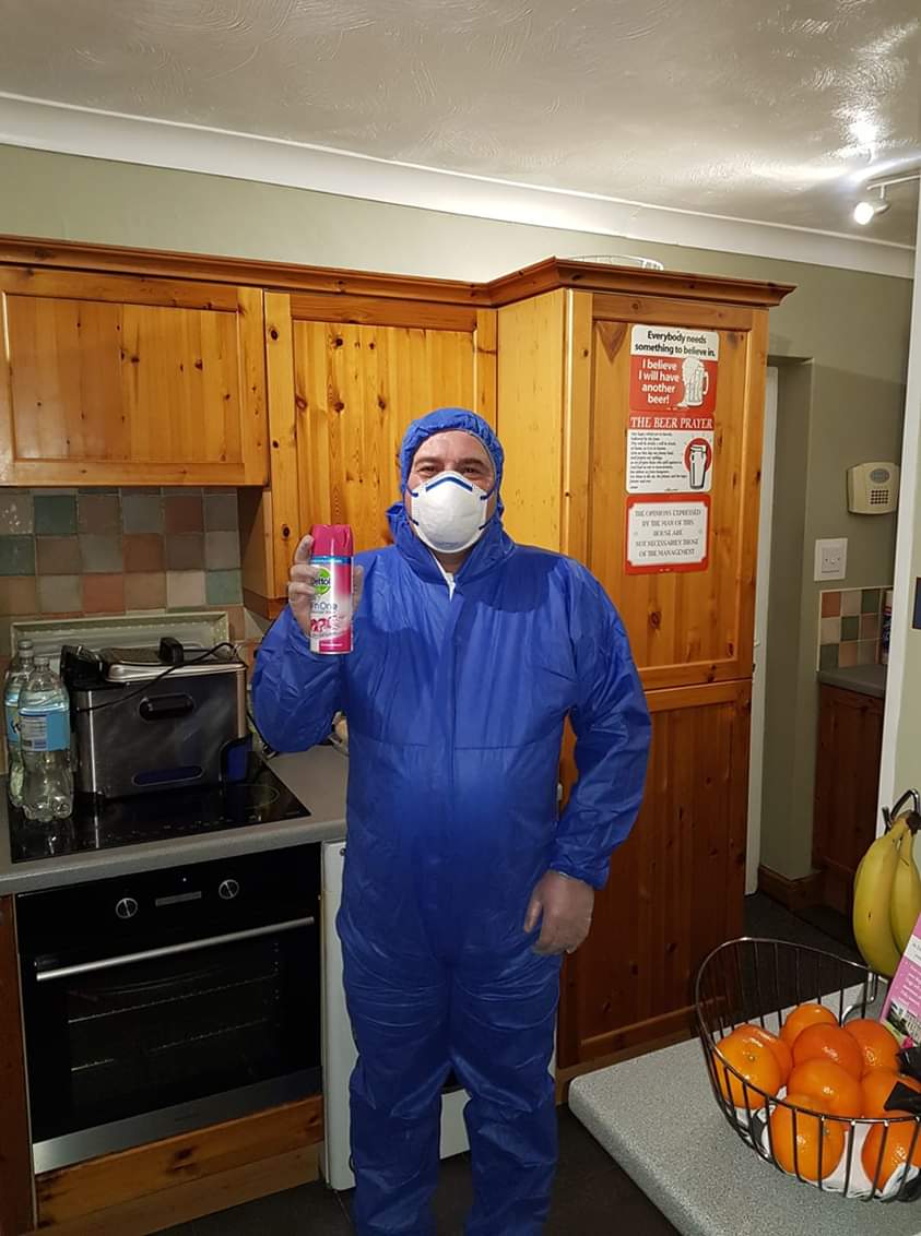 Joebillyburns's tweet photo. @ladbible @HarryBurnss turn up to me dads gathering tonight and find this in the bathroom and his mate in his finest attire.. https://t.co/MCrXgZ29Xv