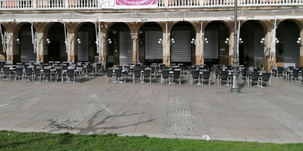 Café Iruña tweet media