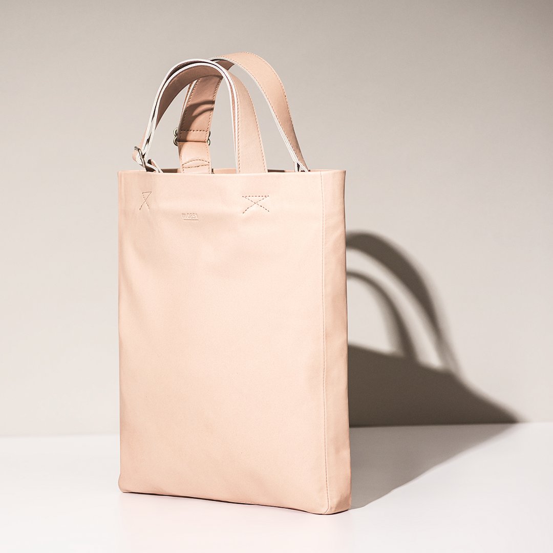 COULEURS PRINTANIÈRES | Rien de mieux que de porter de belles couleurs pour éloigner les journées grises — découvrez nos nouvelles couleurs pour adoucir la transition vers le #printemps. 🌷 Magasinez en ligne : m0851.com/m0_cad_fr/nouv…