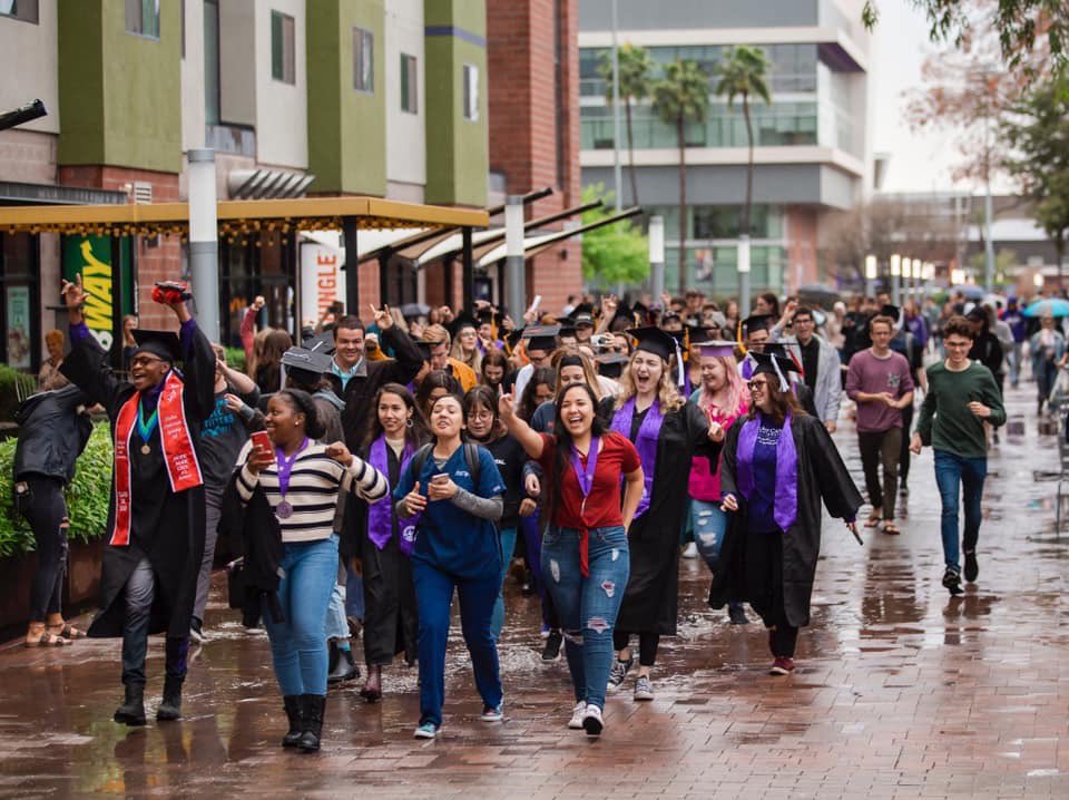LopesBarstool's tweet photo. A walk down Lopes Way to commemorate the Seniors who won’t be able to walk. There’s no place like GCU, coronavirus got nothing on us.
pc. Gillian Rea https://t.co/gfSj7RtyuH