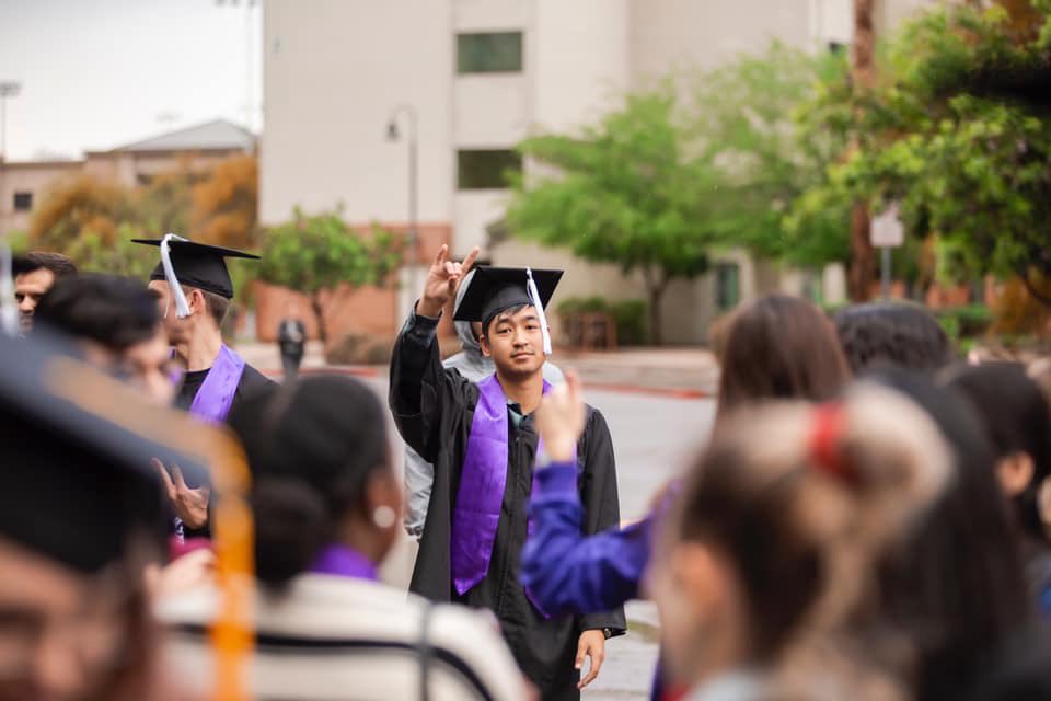 LopesBarstool's tweet photo. A walk down Lopes Way to commemorate the Seniors who won’t be able to walk. There’s no place like GCU, coronavirus got nothing on us.
pc. Gillian Rea https://t.co/gfSj7RtyuH