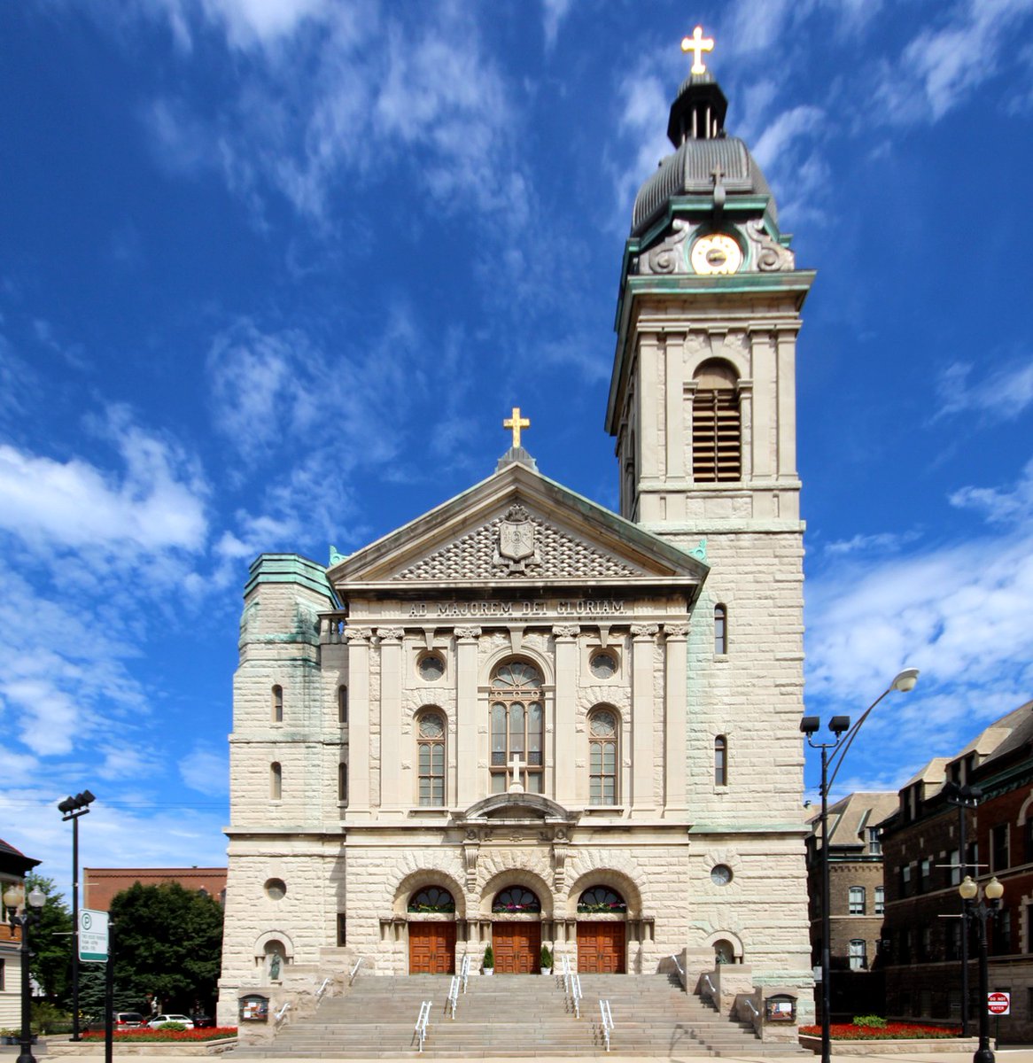 SJCantius's tweet photo. Sunday Liturgies and Divine Office will be broadcast from the cloister chapel of the Canons Regular in Chicago. https://t.co/KqCI6miQgs https://t.co/5D429Q6QgC