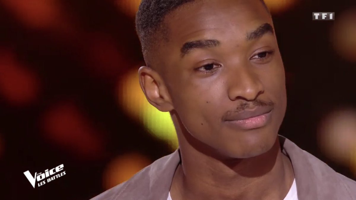 LeThomasOFF's tweet photo. Quand mon prof me dit que j’ai eu 20/20. #TheVoice https://t.co/x1CI1ZFoW7