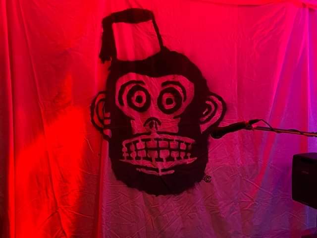 He's up! 🐒