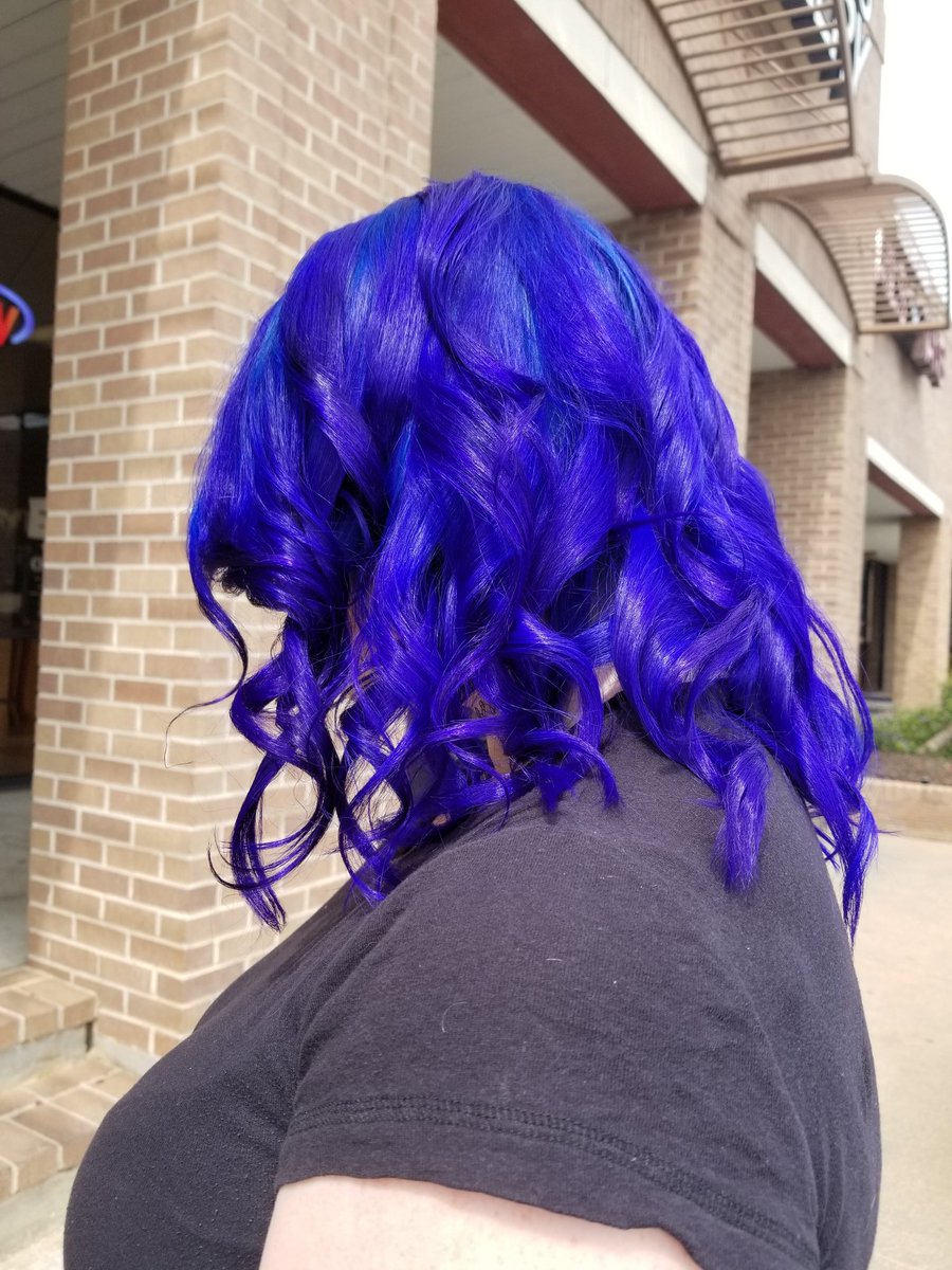oftheseabeauty's tweet photo. Gorgeous!!! I loved doing this on the fabulous katy! Electric purple and blue was definitely the way to go!!! Swipe right to see the before, what a change!!! #costcutters #pravana #austintx #austintxhairsylist #hairstylist #awapuitreatment #electricblue #electricpurple https://t.co/cYr7wGz1ql