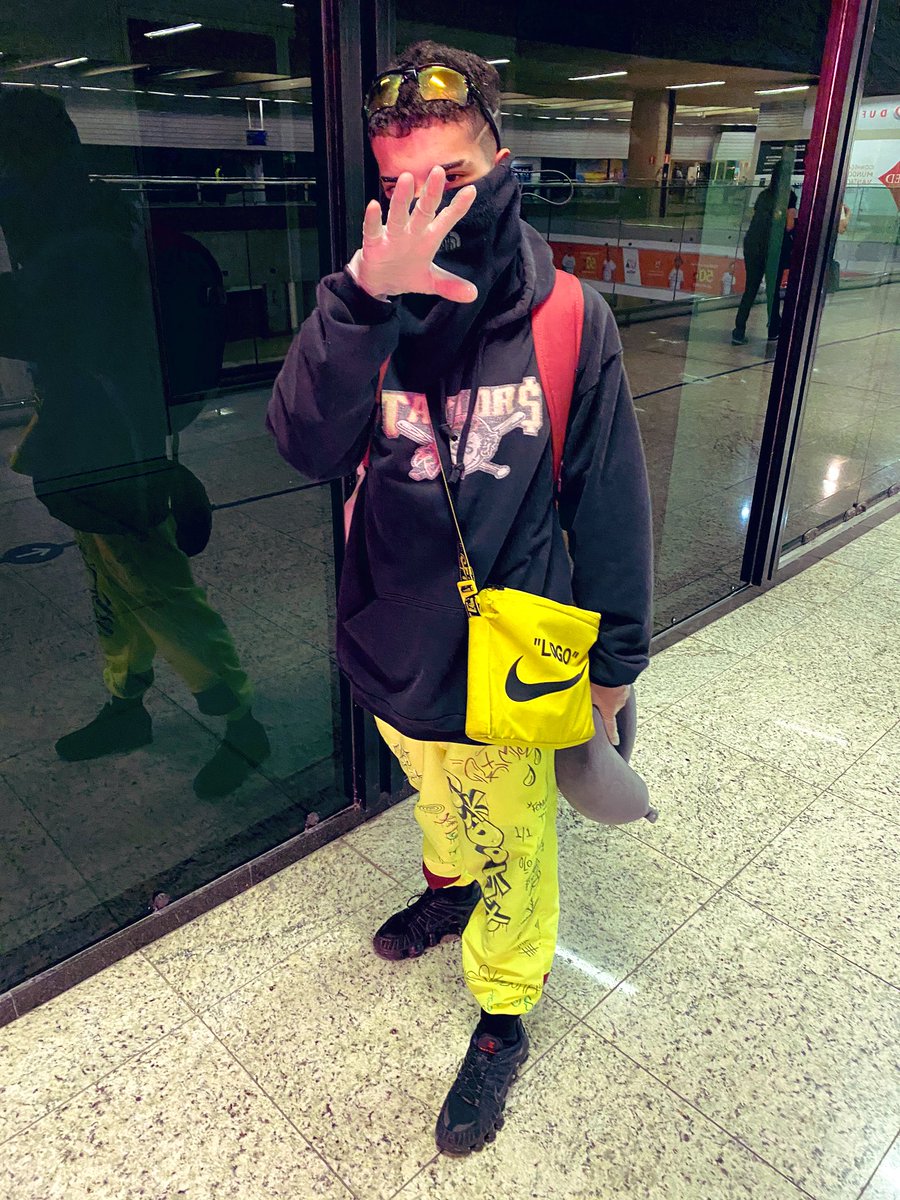 doka, the glove boy. ‘9 tweet media