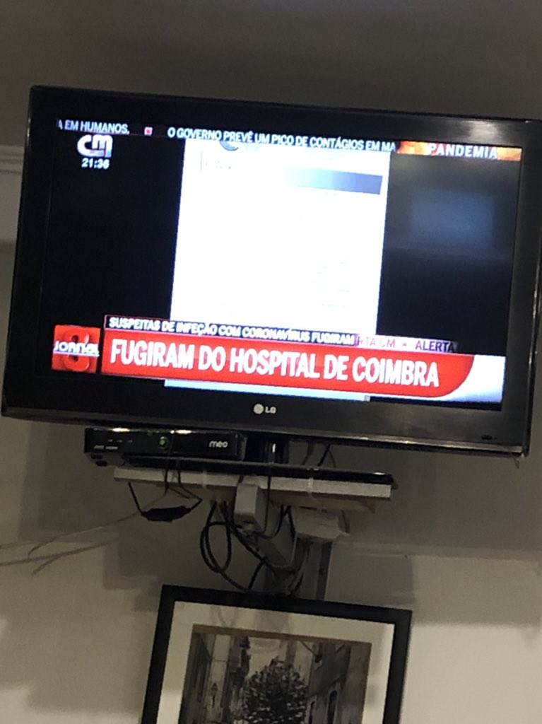 omalestafeito's tweet photo. Ahahahahhaah foda se a comida era uma merda https://t.co/0OLB9oTfxI