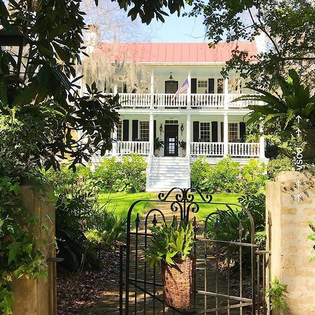 Decided to drive to Key West instead of risking covid at the airport.  Nothing is stopping John from celebrating his 50th bday with his friends. This is our first stop in Beaufort SC- love the architecture! Is this his birthday week or mine? #housegoals … ift.tt/2U5agsV
