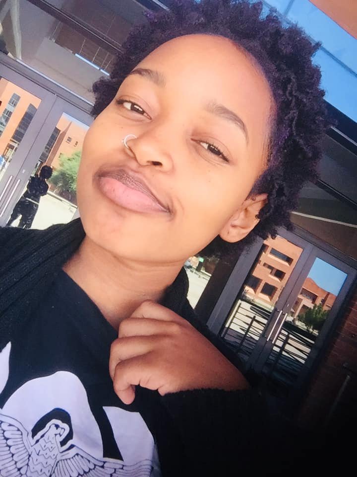 MogapiTammy's tweet photo. Getting better at this posing with no teeth thing ππ #skinpopping #Jesusgirls https://t.co/2736NISHn3