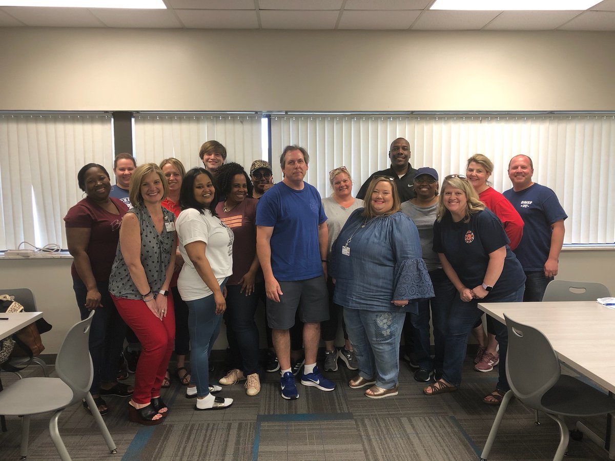 Chresal Threadgill (@threadgillmcpss) on Twitter photo Kudos to one of our AWESOME teams, (academic team), for working throughout the weekend to ensure our student enrichment packets are ready to be distributed Monday afternoon. Your commitment to our students is OUTSTANDING! #LearningLeading <a href="/BrackinsKesha/">Lakesha Brackins</a> Kudos to one of our AWESOME teams, (academic team), for working throughout the weekend to ensure our student enrichment packets are ready to be distributed Monday afternoon. Your commitment to our students is OUTSTANDING! #LearningLeading <a href="/BrackinsKesha/">Lakesha Brackins</a>