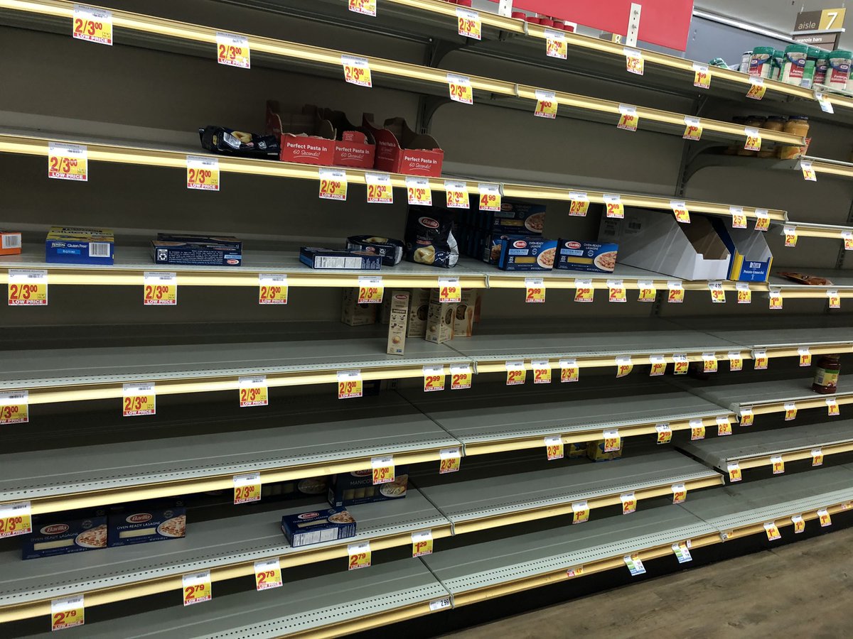Pasta, bread and frozen vegetables aisles at stater bros! This is insane. It’s just the flu. Relax. #covid19 #staterbros #pasta #bread #frozen #vegetables #getagrip #relex #itsjusttheflu #panicshopping #wtf https://t.co/zf5MjuhnsR