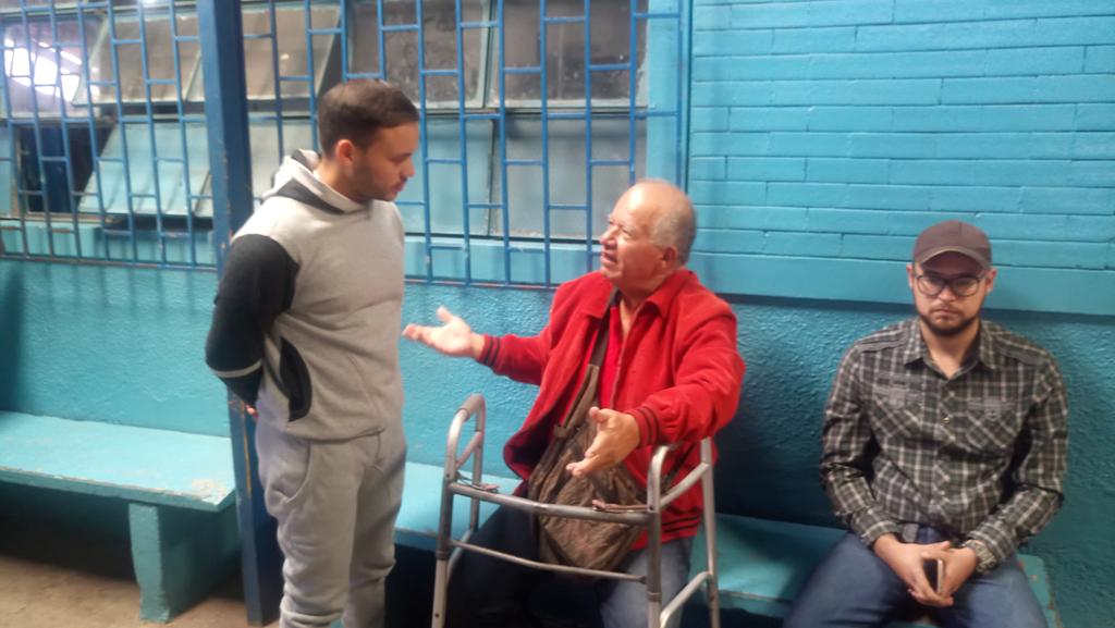 Rosusf23's tweet photo. Desde el estado Mayor se salud Táchira _ Gabinete de Salud Protectorado Táchira, Seguimos garantizando la atención social Casa a casa de nuestros pacientes Gracias @NicolasMaduro @FreddyBernal @Rosusf23 @psuvaristobulo @PartidoPSUV https://t.co/C3WWaki3dd