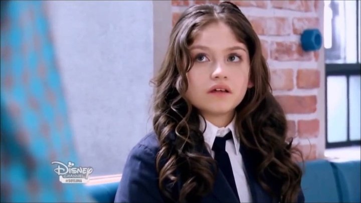 Karolsevillatw's tweet photo. Un día como hoy hace 4 años esta gran serie SOY LUNA Wooow  YA CUMPLE 4 AÑOS NO LO PUEDO CREER😍 AMO ESTA SERIE CON TODO MI CORAZÓN ES LA MEJOR SERIE DEL MUNDO ME ENSEÑÓ MUCHAS COSAS❤ AMO ESTA SERIE😭😭😍❤ #soyluna #soyluna2 #soyluna3
#luna #lunavalente #solbenson @karolsevilla https://t.co/iVL02DnT1D