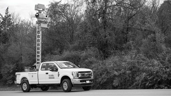 ElbitAmerica's tweet image. GET EYES ON THE EDGE | @ElbitSystemsUS’ Modular Mobile Surveillance System (M2S2) can be purchased quickly through the @USGSA catalog. Once received, the system can be fully operational in just a few mins. More at bit.ly/38O0XD9. #ElbitAmerica #NextGenBorder #M2S2