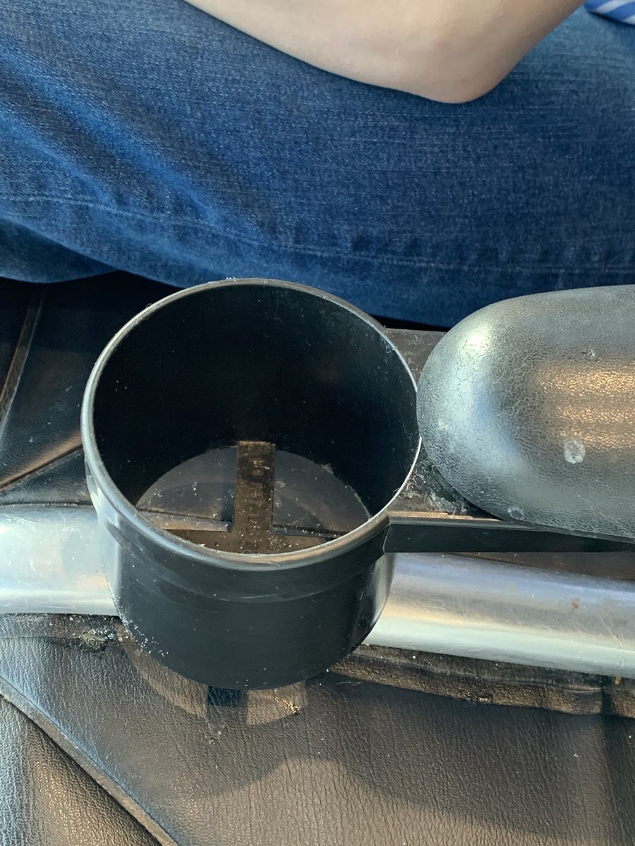 janiedlowery's tweet photo. ⁦@DENAirport⁩ clean it up! Even without #coronavirus, this is DISGUSTING! #filth #germs #rippedseats 🤢😷 https://t.co/X4qyeSf2GF
