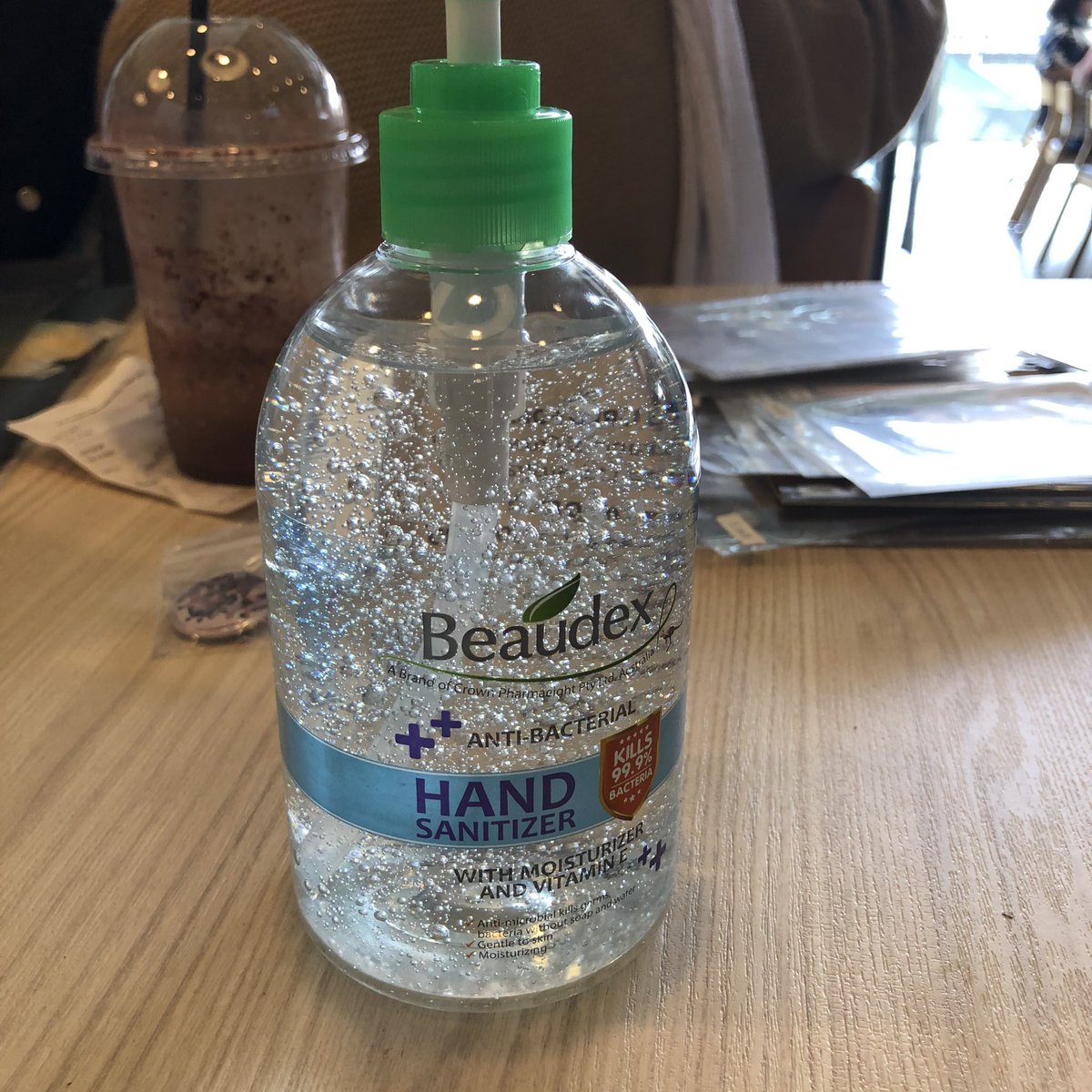 kyeomsgal's tweet photo. We have prepared a sanitizer at the organizerโs table if you need to come and sanitize! #FlyWithDK https://t.co/eRAylbyGi0