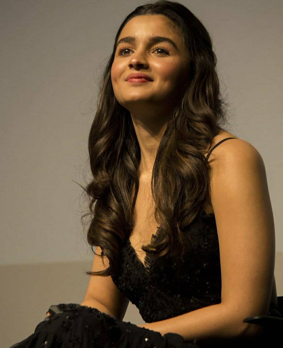 allycaralgoa's tweet photo. #WhenInGoa for #IFFI -
Here's wishing the best to Alia Bhatt. We can't wait to feature you in #BeingAllycaralVlogs
#HappyBirthdayAliaBhatt #aliabhatt #beingallycaral #goa #alishafernandes #celebrities #celebsingoa #bollywoodingoa #iffigoa #aliabhattfans #aliabhattfashion https://t.co/fBi4DDpaQU