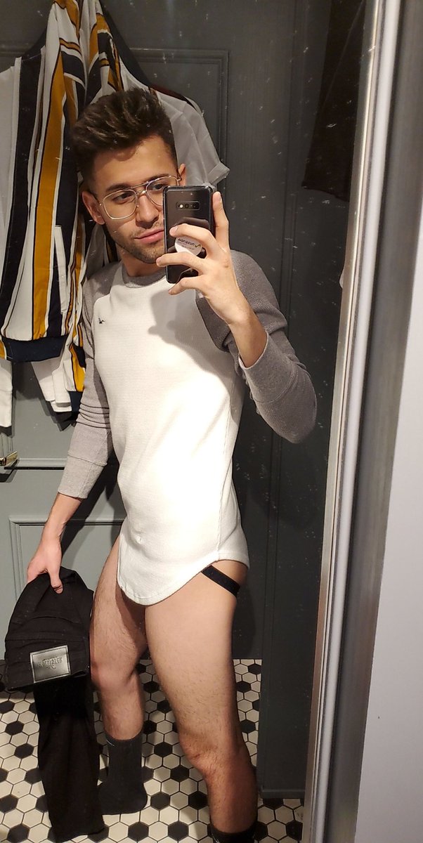 HimerosLuna's tweet photo. Hollister ain't got shit on this Ass 😛 https://t.co/zsSwCsLQPm