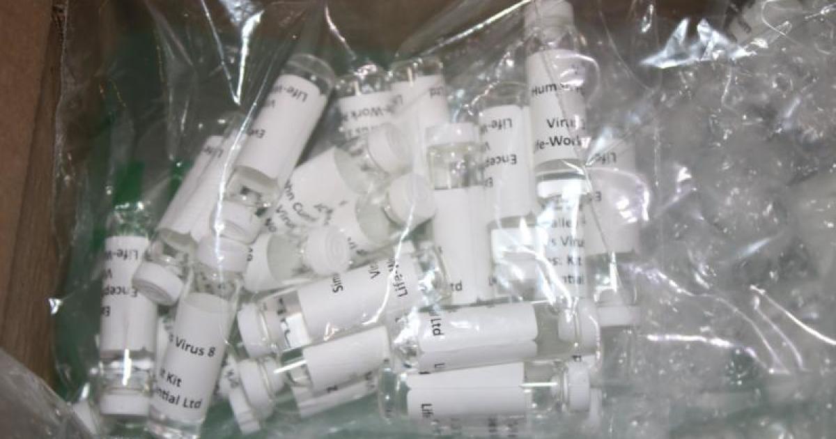 Chris_1791's tweet image. Customs officers at LAX seize fake coronavirus tests found in package from UK dlvr.it/RRvMtl #News #CustomsandBorderProtection via @dcexaminer