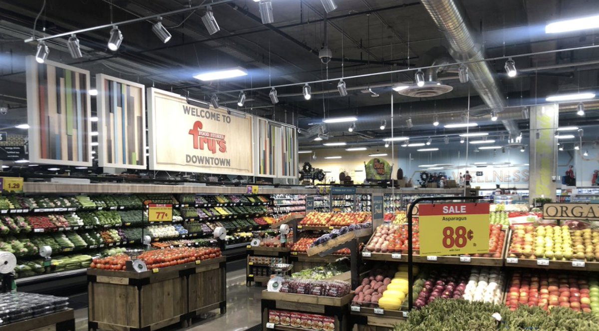 abc15's tweet photo. BREAKING: We're now learning @Albertsons @Safeway @BashasMarkets and @FrysFoodStores are all cutting back hours to allow for more time to stock shelves and clean stores: https://t.co/R5MoYjwlUn #abc15 https://t.co/JcZfxcIkdi