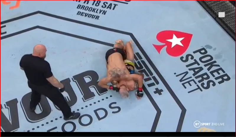 Boxing24Fight's tweet image. UFC 170 ◤ Oliveira is Win ◢ Brasilia Fight Win 
#UFCBrasilia #FightNight170 #OliveiraWin  #ufc