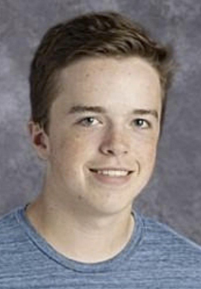EagleBackers's tweet photo. Congratulations to Max Dupler from our @NewAlbanyHockey team, named an Athlete of the Week in today's @DispatchAlerts. Performance against OLiberty, that's called "standing on your head" in hockey speak. Go Eagles! https://t.co/OT73OvPlAZ