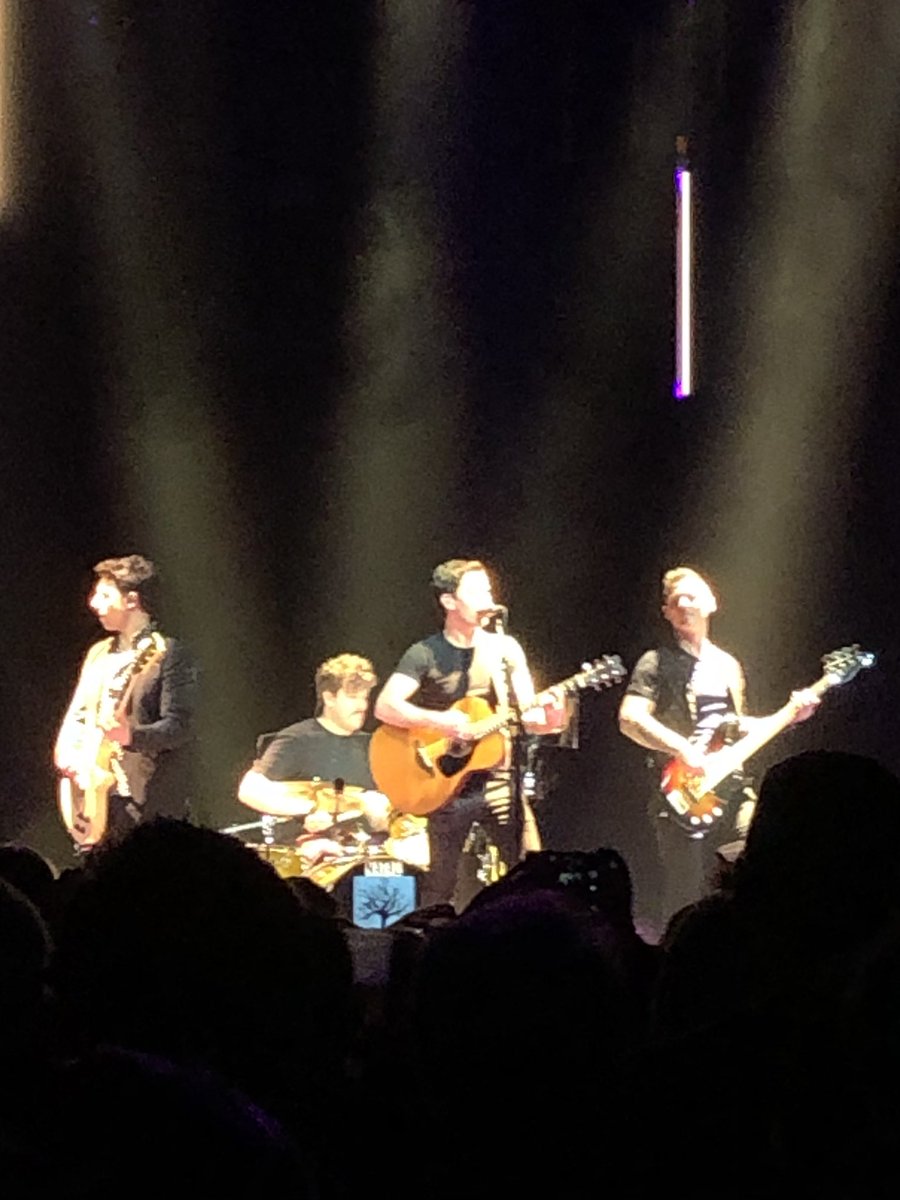 welshTJ24's tweet image. Thank you so much @Abbielouise92 for the tickets, amazing show! Cant thank you enough!! @GeorginaAJ  #Unexpectedlastminuteplans #awesomeshow