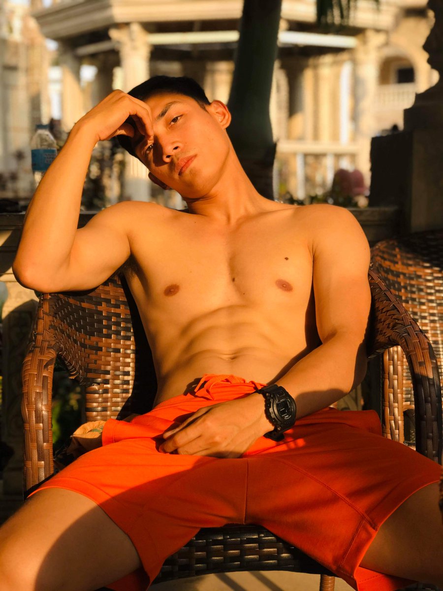 GaboBagao's tweet photo. "Never give up. Today is hard, tomorrow will be worse, but the day after tomorrow will be sunshine."
Have a blessed Sunday everyone! ❤
Keepsafe 😊
#gabobagao https://t.co/L1gOCFPA37