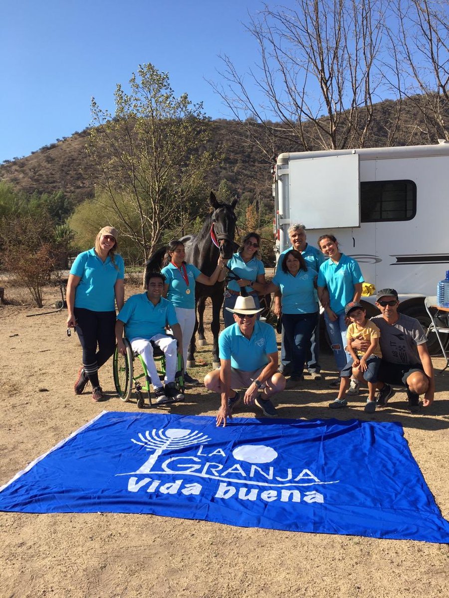 profesorviajero's tweet photo. Katherine Ibáñez, Primer lugar en Categoría Adiestramiento Senior Damas en el Primer Campeonato de Equitación Adaptada para PeSD. Una tremenda Granjina que  compite por #ClubMeraki @FelipeDelpin @COREsantiago @MindepChile @SpacioWellness @Muni_LaGranja https://t.co/ad7oOCJfvU