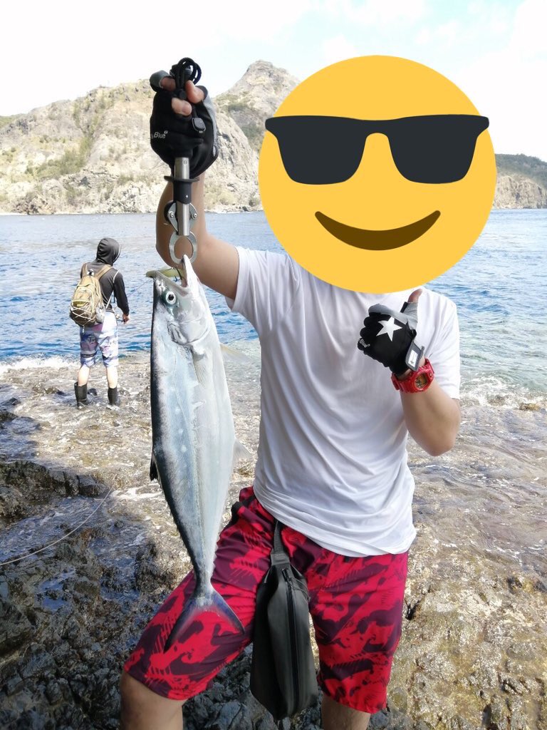many_fish61's tweet photo. -緩く釣り部紹介-

離島で釣りしたり海入って泳いだり。
山奥で釣りしたりbbqしたり星見たり。

全然写真が入らないのでまたあげますね。

#春から横市　#春からYCU https://t.co/EM403muxVk