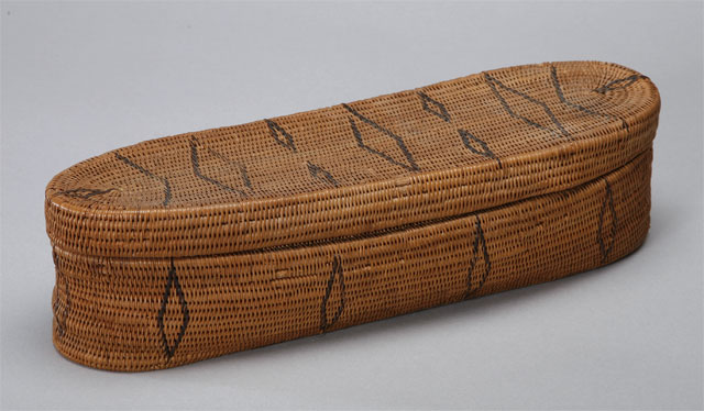 ok last basket for the day — this Pomo basket that's both a lovely long shape and has a fitted lid. it looks like what closure is supposed to feel like