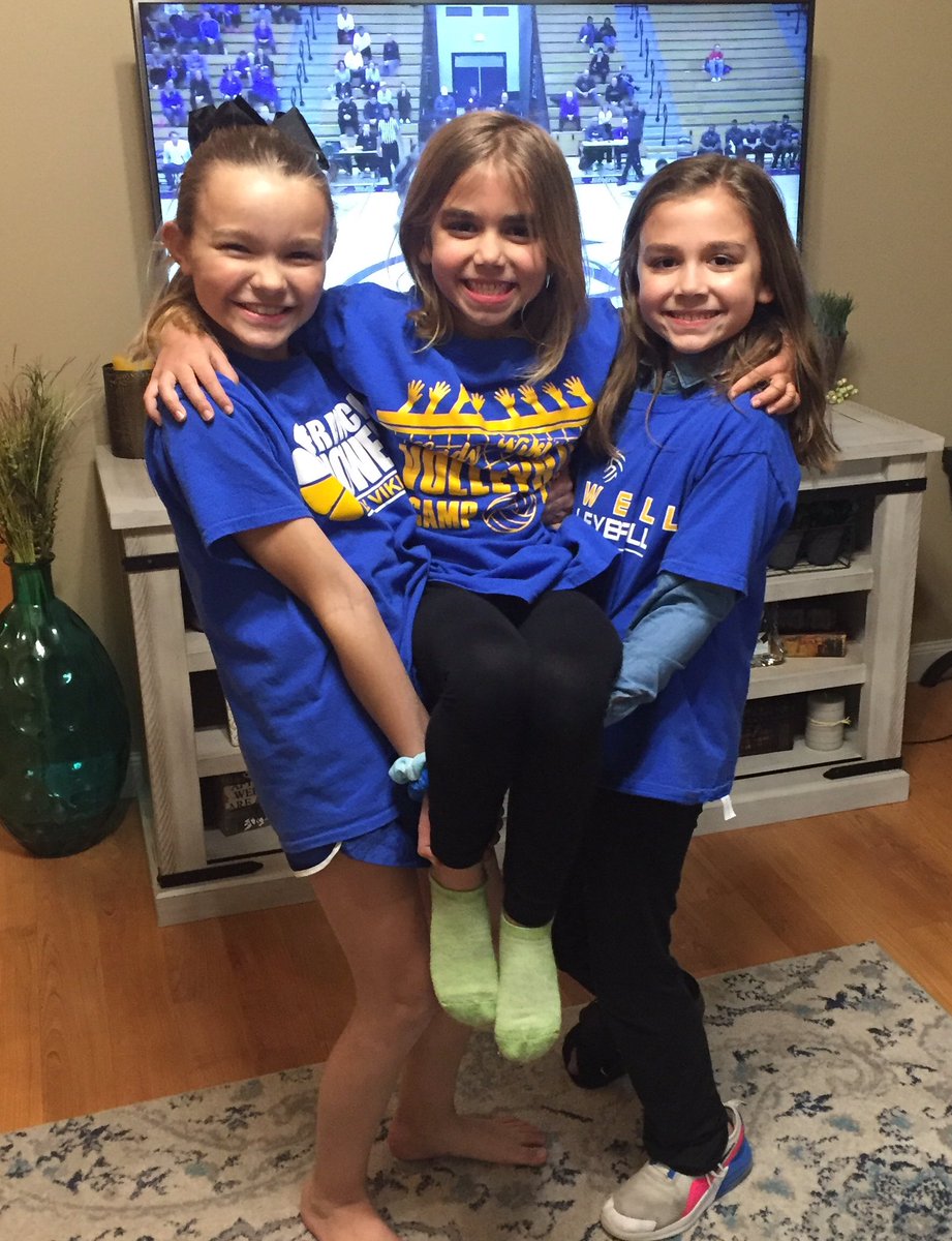 LisaCpartyof4's tweet photo. Let’s Go Vikings! 💙🏀💛 #Family4Howell @FHVikings https://t.co/TNaS4TCKTV