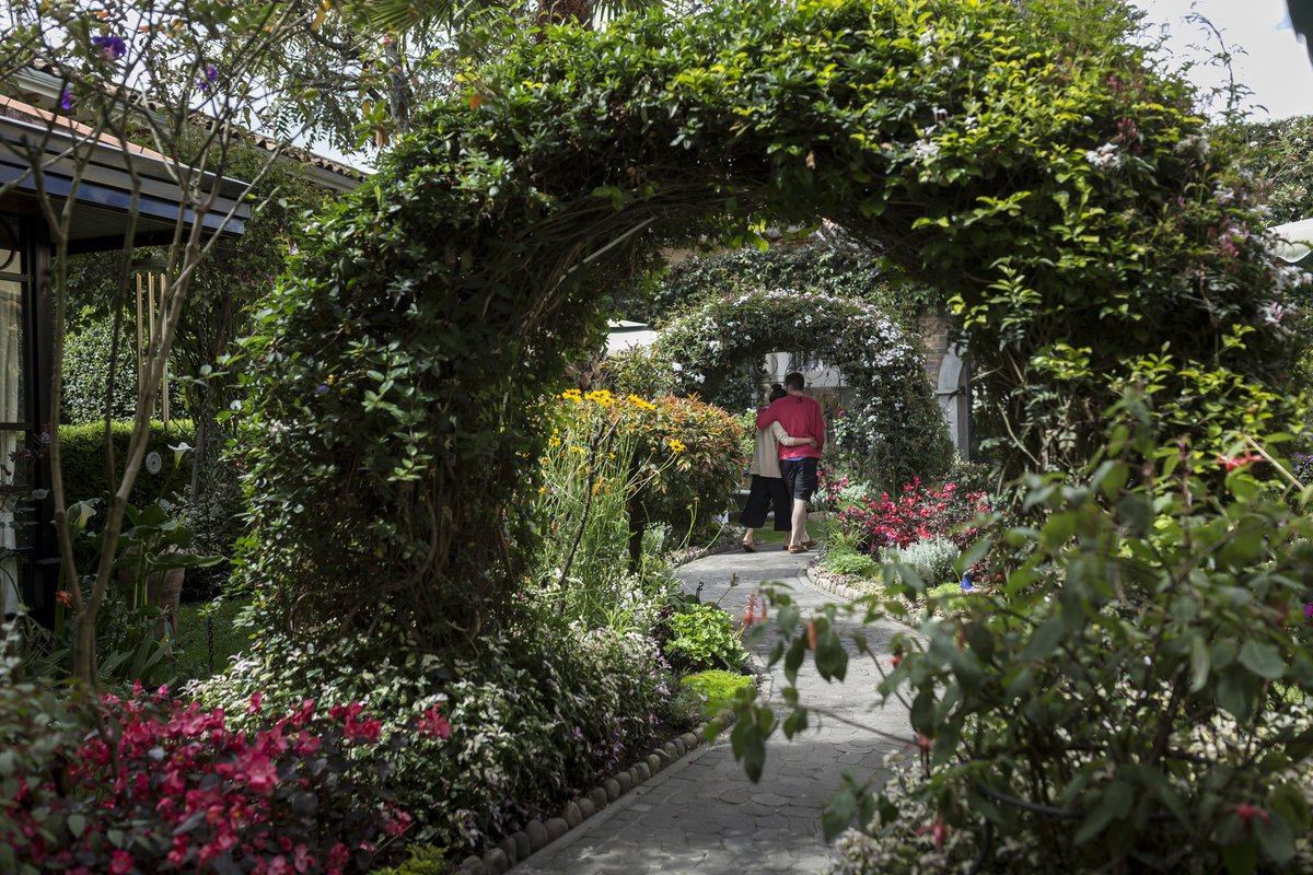 El lujo, el comfort y la calidez humana son nuestras principales virtudes.

#BoutiqueHotel #MansiónAlcázar 
.
mansionalcazar.com
.
#cuenca 
#experienciamansión 
#luxurydestination 
#turismo 
#turismocuenca 
#boutiquehotelcuenca