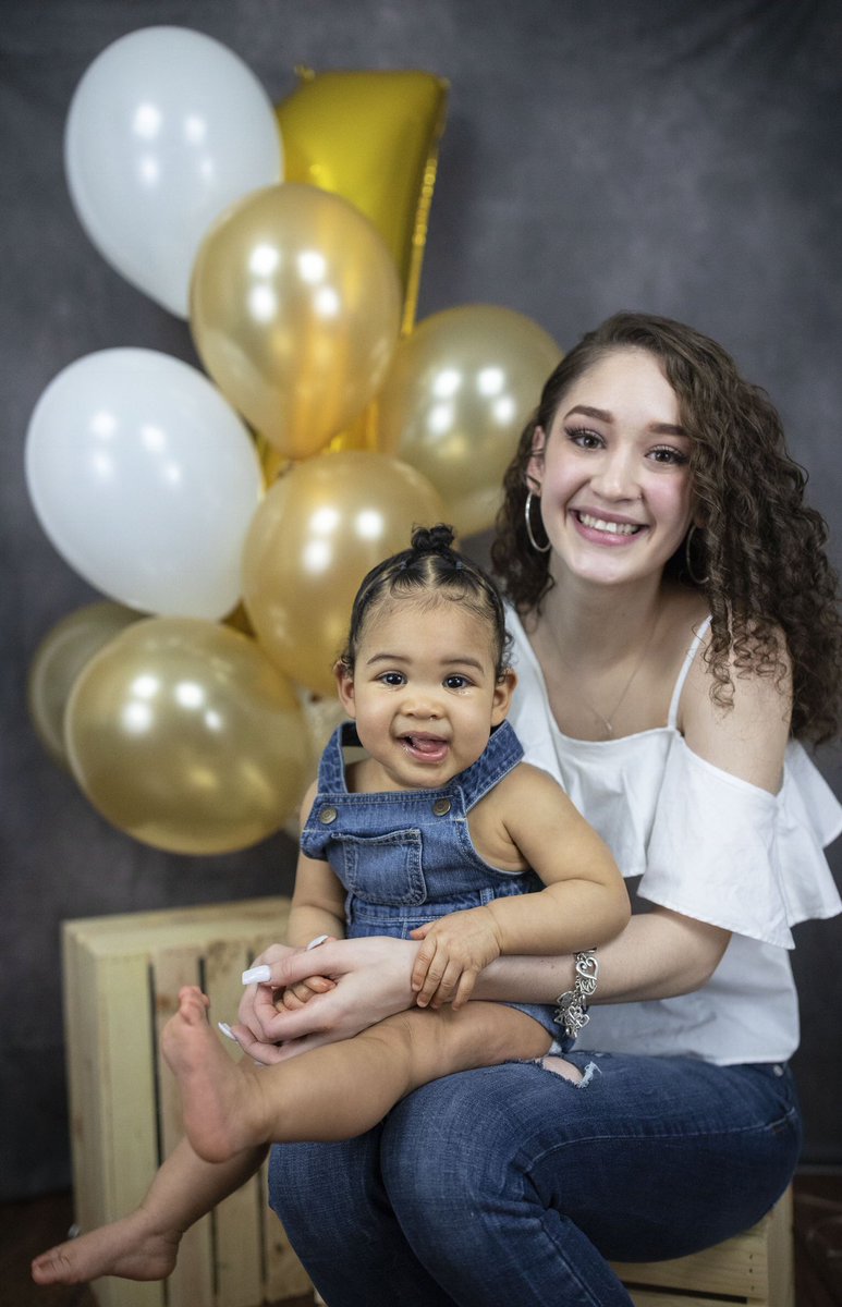There’s not a lot better than a set of twins & some birthday balloons. These two were SO adorable & a blast every second of the way. Check out a sneak peek of our time together below! 

#birthdayphotography #sanantoniophotographer 

boshnastyphotos.com