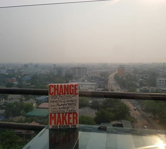 FortitudeFPI's tweet photo. What an amazing book to have as a new or experienced fitness professional. 
Not only the content is amazing, the workbook that comes with it and the coaching exercises that comes with it are so valuable to any fitness career. Thank you #thechangemakeracademy team for this book. https://t.co/lWGJgvRIrH