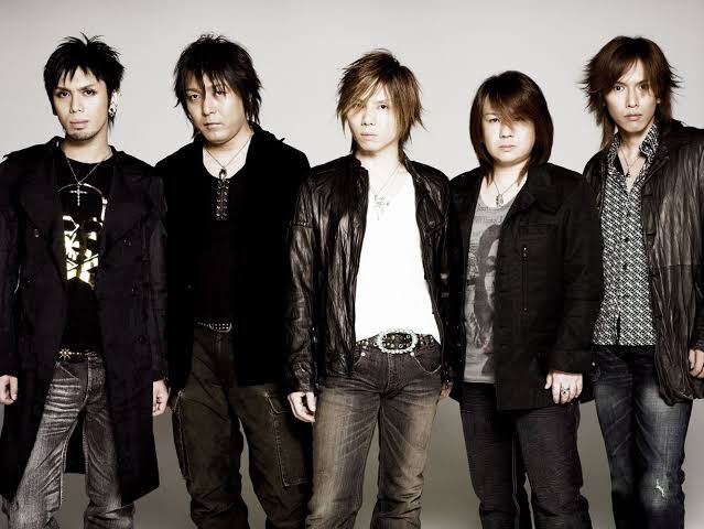 Shining Ray がトレンド入りした事によりジャンヌの方と勘違いして反応した結果 Janne Da Arc がトレンド入りする連鎖反応 Togetter