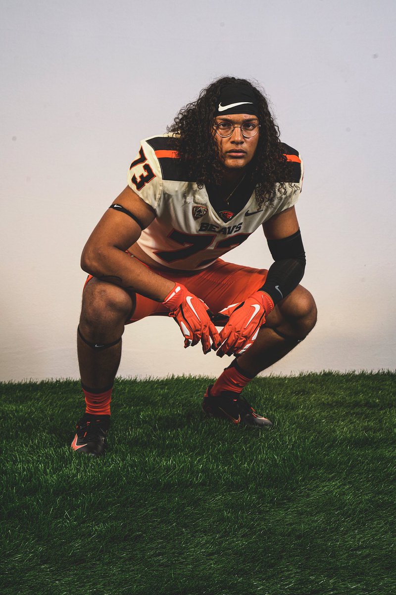 IsaiaGlass's tweet photo. Thanks to Oregon State coaches and staff for the amazing hospitality. Had a  crazy unofficial in Corvallis! @BeaverFootball #GoBeavs https://t.co/AjtAE7RieX