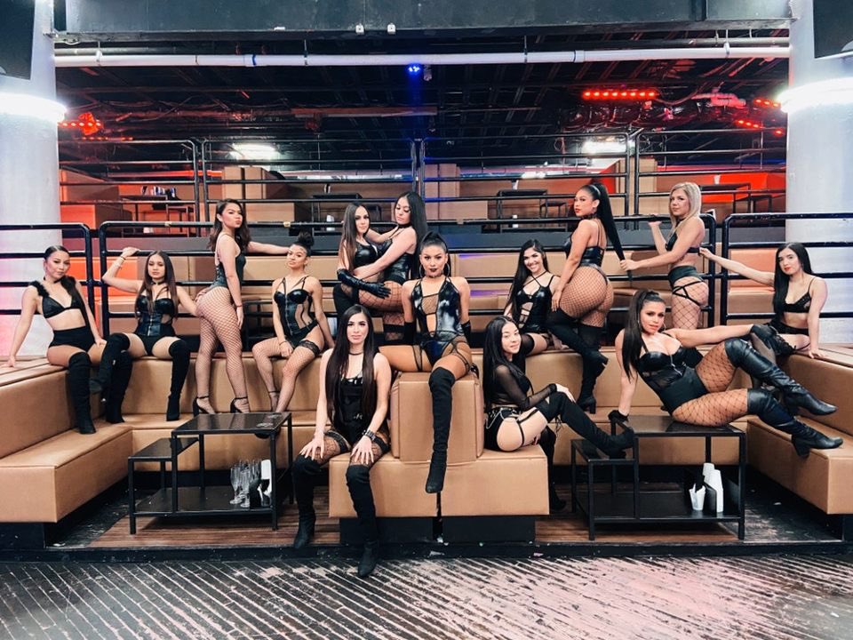 spacehou's tweet image. Our lovely cocktails are ready to celebrate with you tonight!!🔥🔥