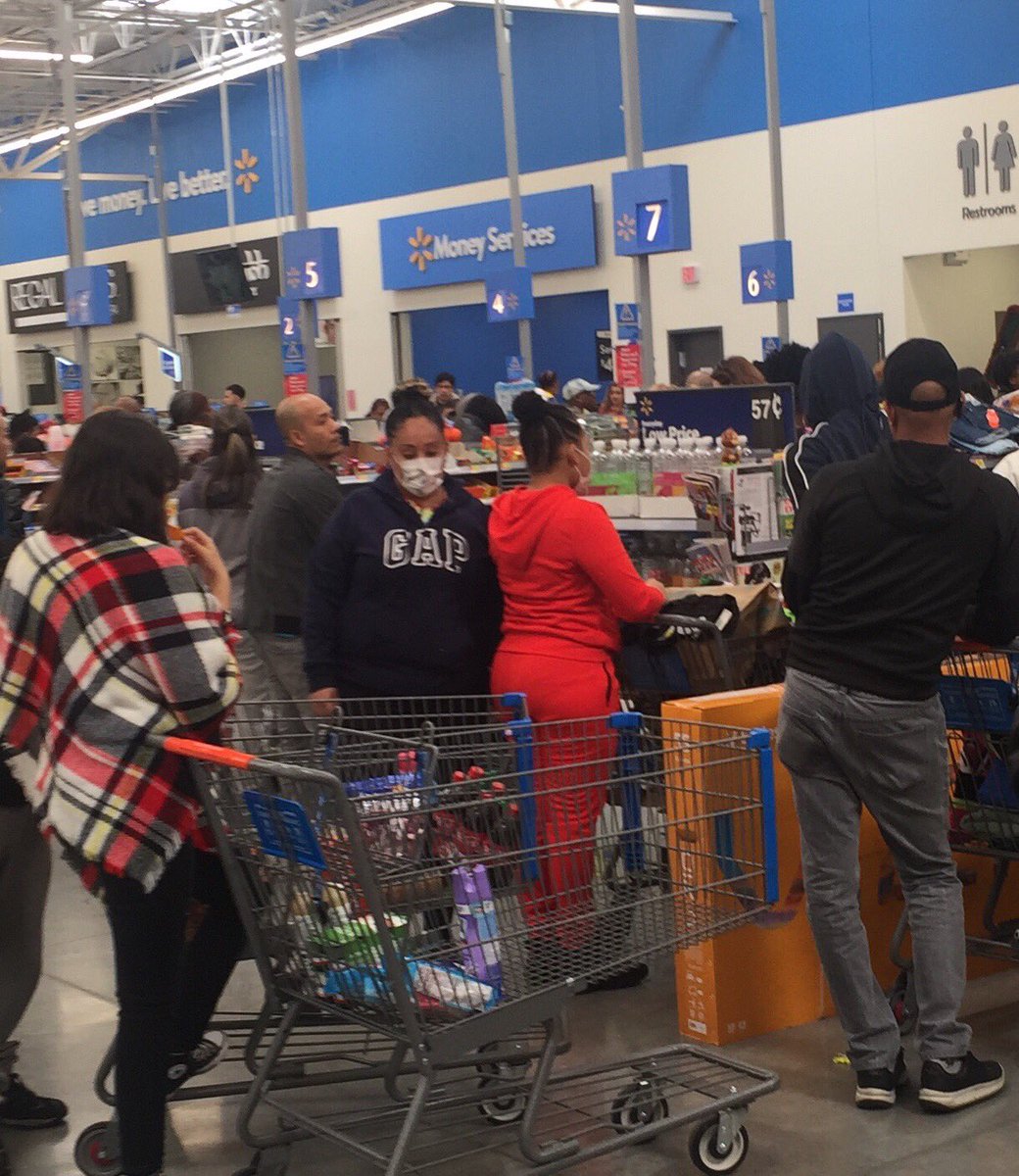 IvyCorreia98's tweet photo. Here are some sneaky shots of people in masks at Walmart ๐ท #LiveTweetingthePandemic #COVID19 #workingatwalmart #liusms https://t.co/mXqtokuaXu