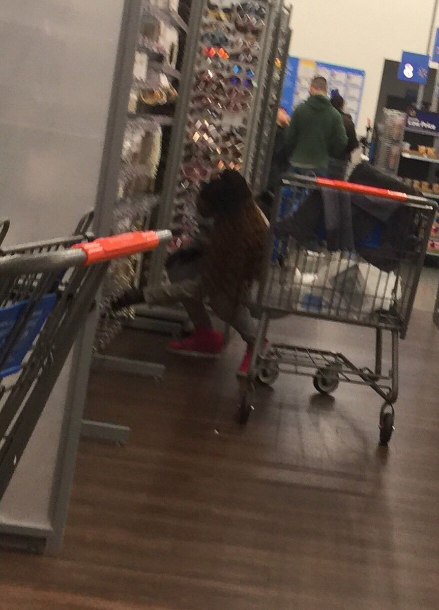 IvyCorreia98's tweet photo. Here are some sneaky shots of people in masks at Walmart ๐ท #LiveTweetingthePandemic #COVID19 #workingatwalmart #liusms https://t.co/mXqtokuaXu