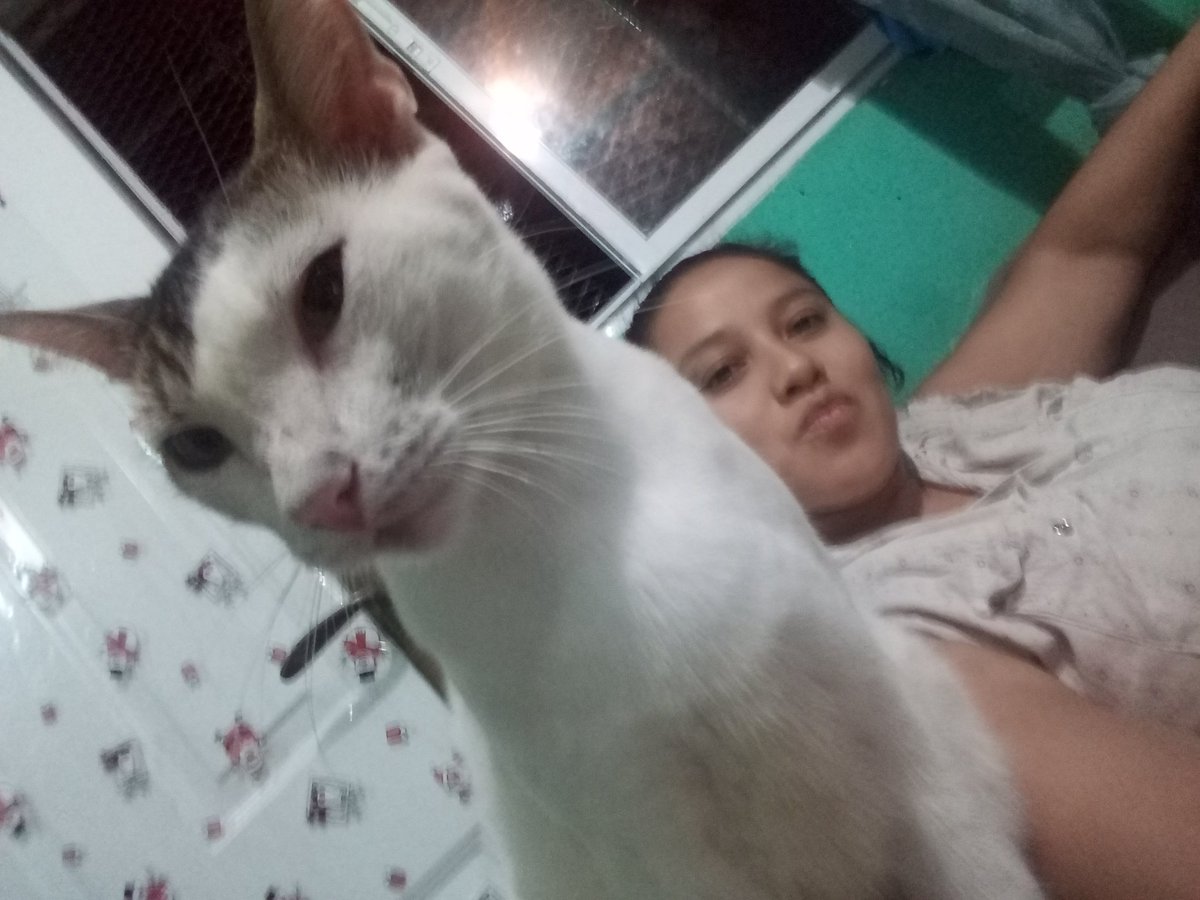 itzelita0204's tweet image. En el baile con Bai #Labai