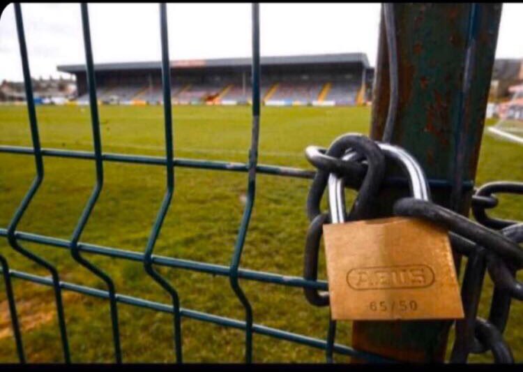 #كرةالقدم
تم اقفال كرةالقدم حتى اشعار آخر 💔