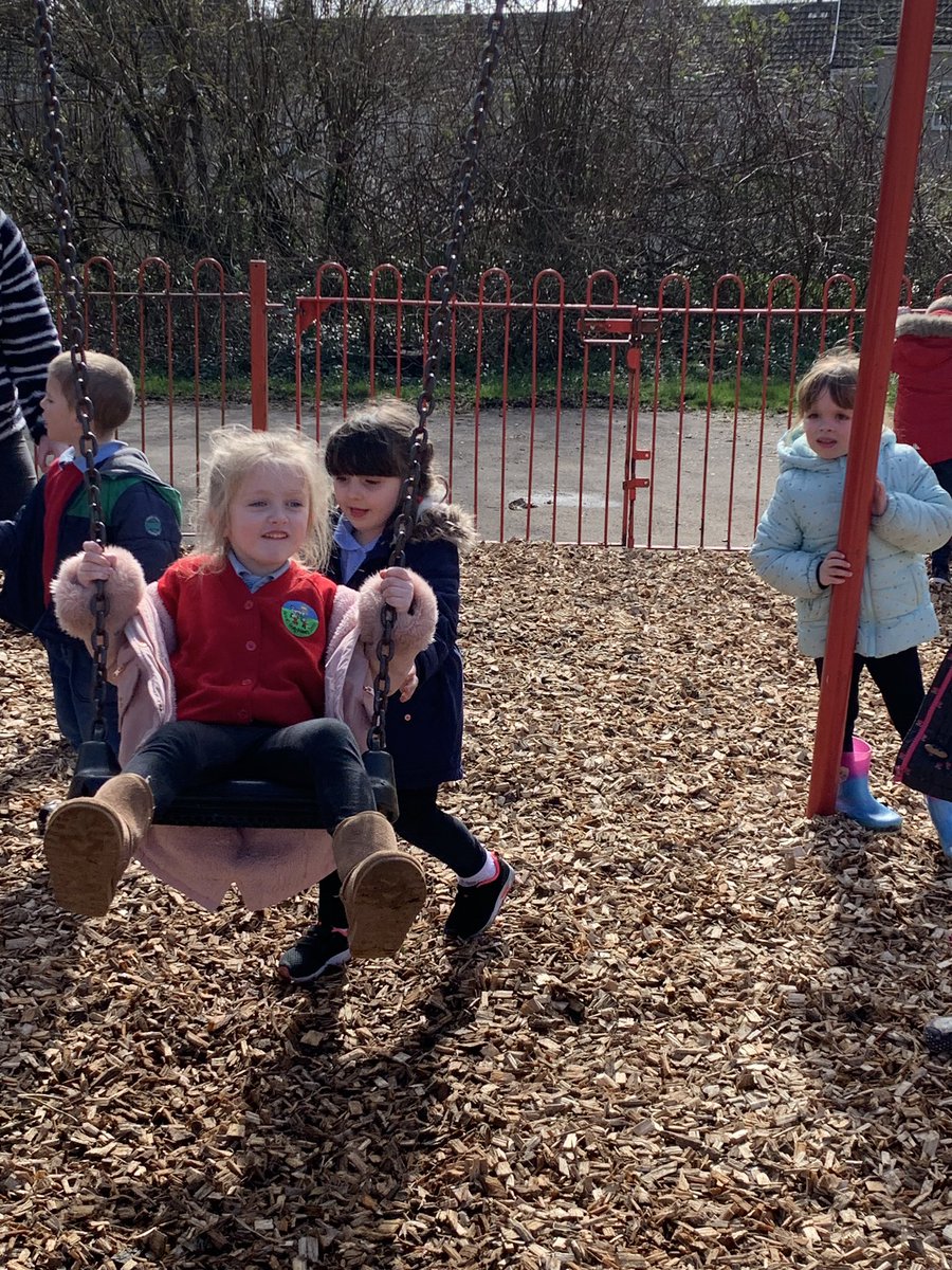 PentrerGraig's tweet photo. We had so much fun at the park! What a way to end a busy week where we have been learning about forces- push/pull #pgprockets #pgpoutdoorlearning #pgpscience https://t.co/IKsJEfqh6c