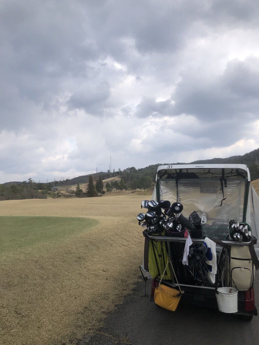 ikeada_no_ryu's tweet photo. 3時間睡眠からの
沖崎さん等と新宝塚カントリークラブ🏌️‍♂️
グリーン周り難すぎて死んだ笑 https://t.co/2MqCrsqTqh