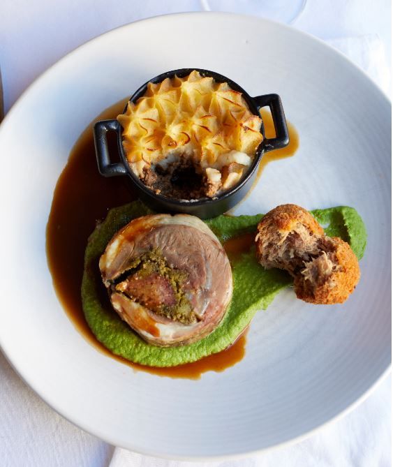 Who does not love a roast lamb ? 😌