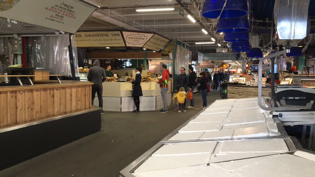 pres_nicolas's tweet photo. Le Marché des Capucins au ralenti. https://t.co/OXvX9pJs6w