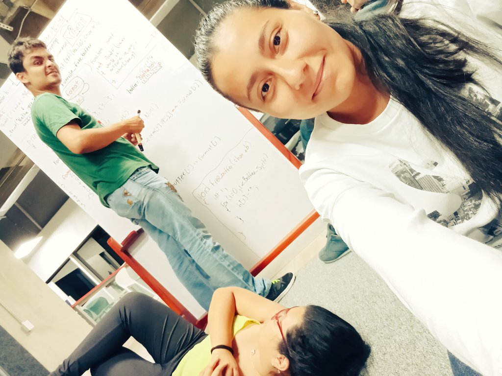 nathsotomayor's tweet photo. Peer learning night #cisfun #printfisfun @laucavv23 @llanoJS @HolbertonCOL @holbertonschool @andreserojasi https://t.co/5FCHDwYR5i