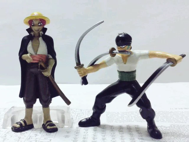 @yo_yo_yo_u こちらは、BANDAIから発売されたプライス景品(キーホルダー)の某海賊と某剣士です
コメント失礼しました 